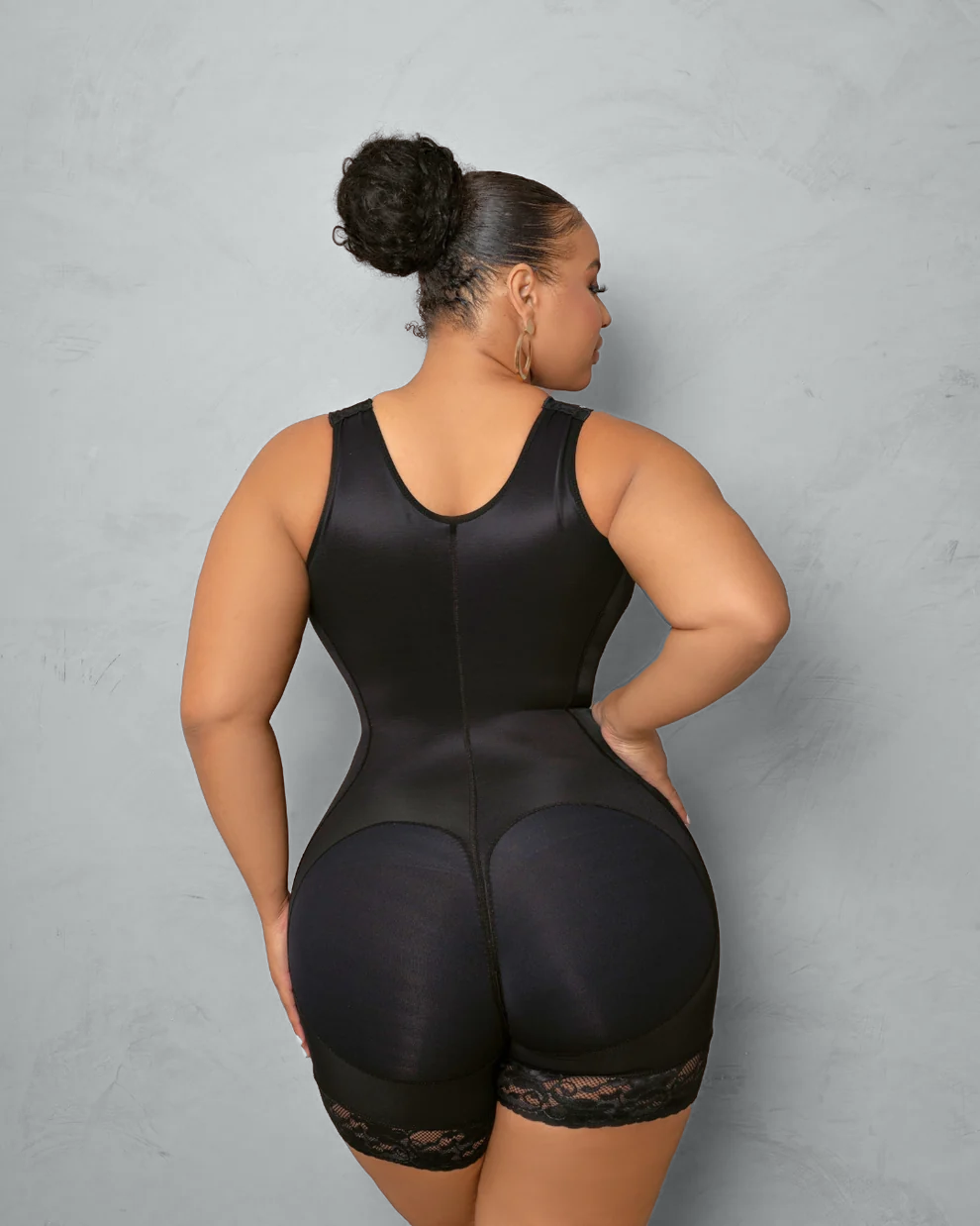 Macacão Charlote Alça Larga